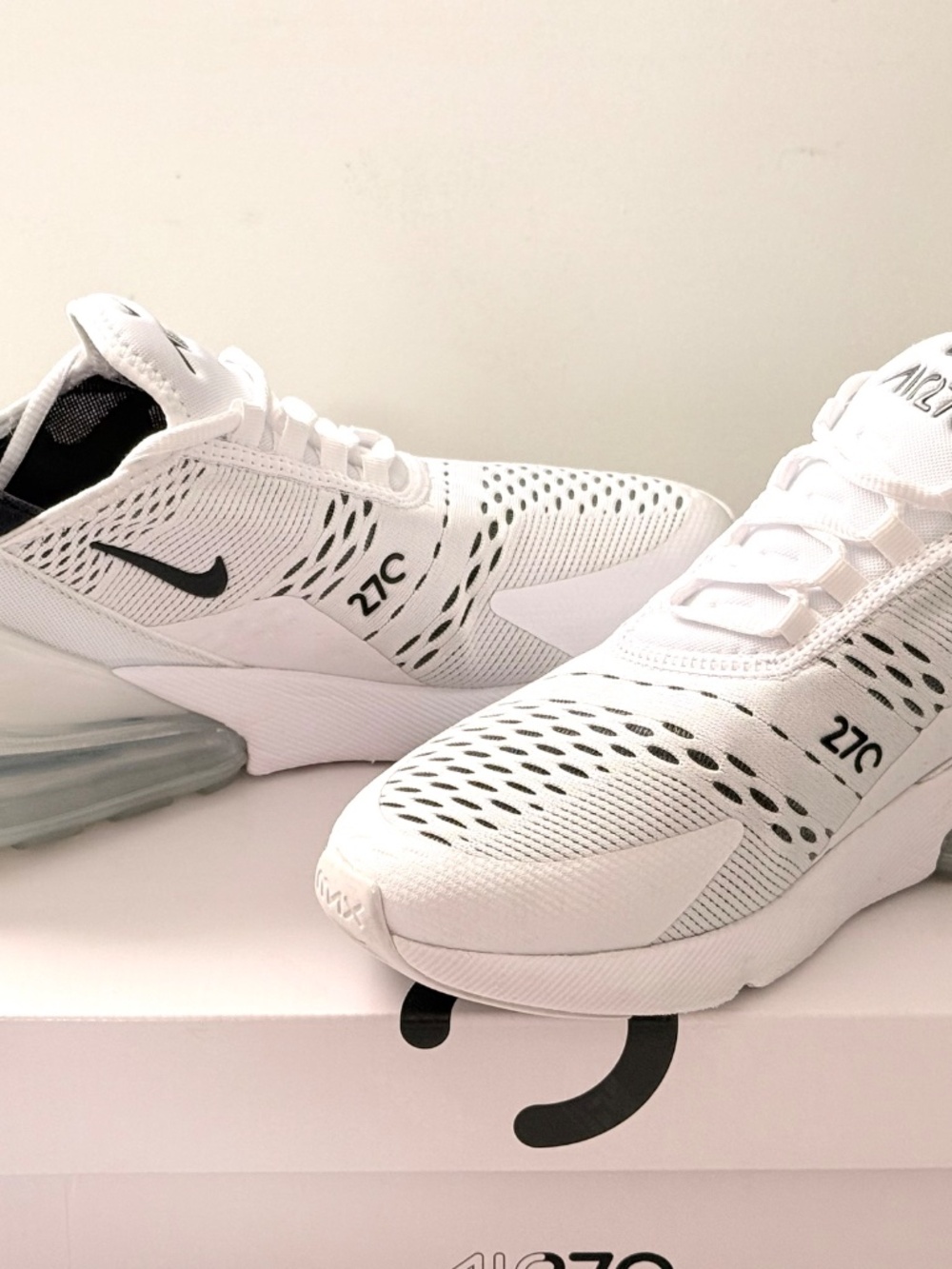 Nike Women's Air Max 270 Sneakers White/Black sz 8.5 - Picture 7 of 7